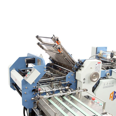Máquina automática del plegamiento del papel del tamaño A4 con el engranaje que conduce velocidad