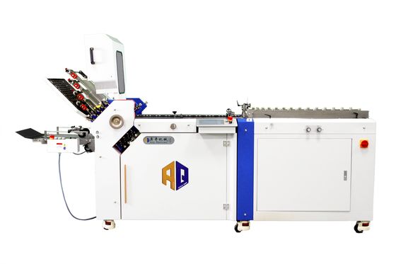 Máquina de plegado de hojas A4 con succión de aire para el plegado de diversos productos de impresión